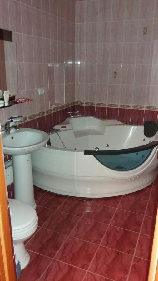 Hotel Tropicana Svitlovodsʼk Zimmer foto